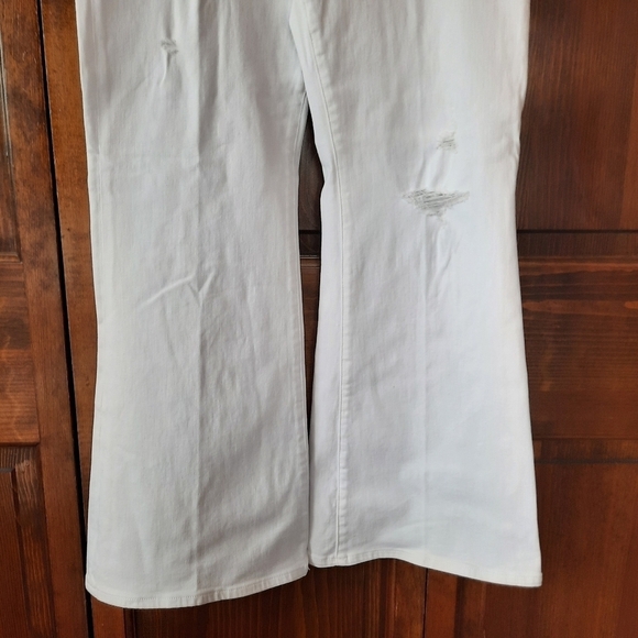 🛍 NWT Express 70s Flare Mid-rise white denim jeans size 12 short - Picture 4 of 15